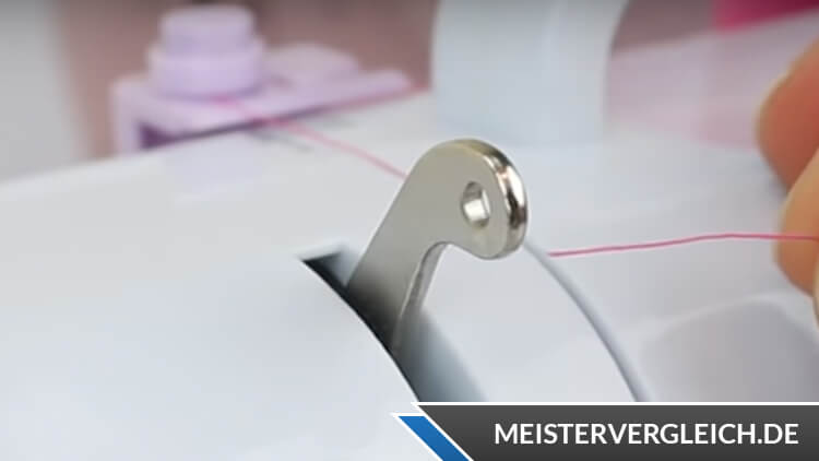 Emerio Nähmaschine SEW-121820 Faden