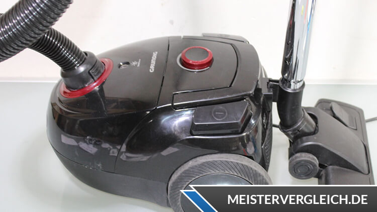 GRUNDIG Bodenstaubsauger VCC 3851