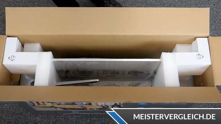MEDION AKOYA All-in-One-PC E23403 Unboxing