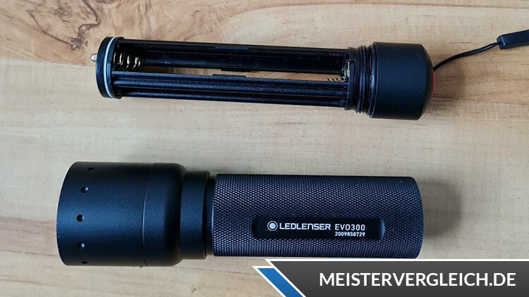Ledlenser Taschenlampe EVO 300 Batteriefach