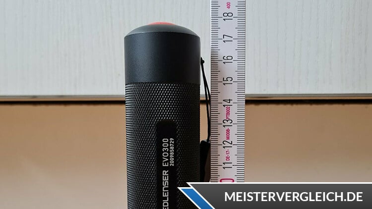 Ledlenser Taschenlampe EVO 300 Größe