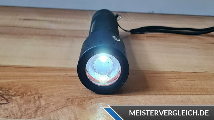 Ledlenser Taschenlampe EVO 300 Praxistest