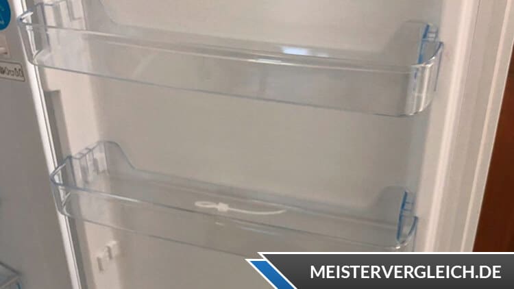 Amica Kühl--Gefrierkombi KGCL 384 010 Tür