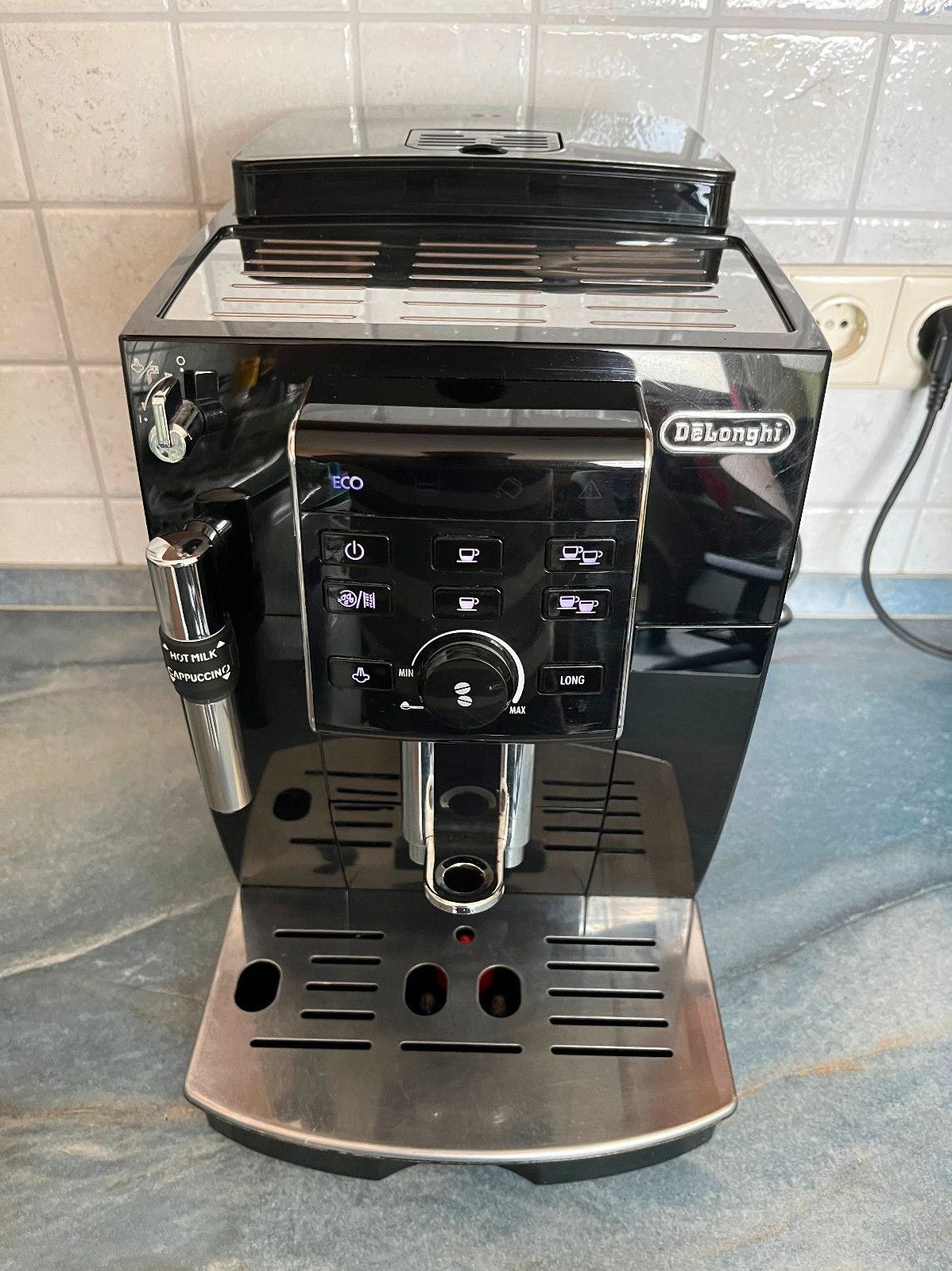 ECAM12.123.B Super Bewertung Delonghi und Kaffeevollautomat - Erfahrungen Test Kompakt