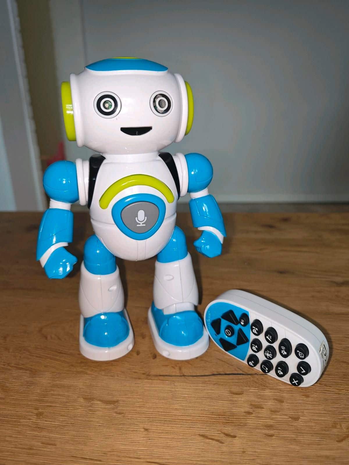 sprechender bär spielzeug LEXIBOOK POWERMAN sprechender Lern-Roboter Junior Test und Bewertung