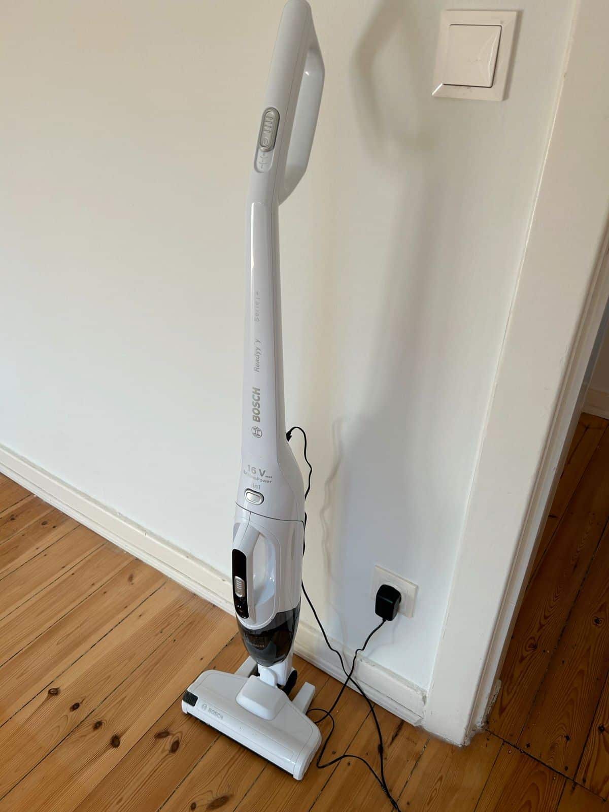 BOSCH Handstaubsauger Serie 2 BBHF2PARQ Test