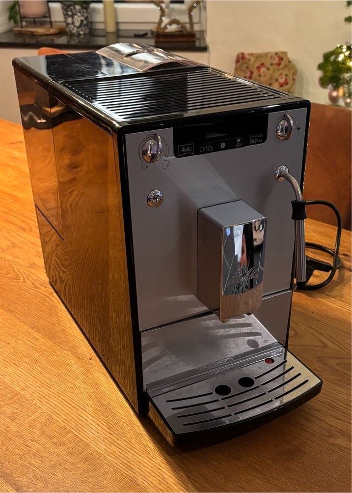 Melitta Kaffeevollautomat »EspressoLinePerfectMilk E957-213«